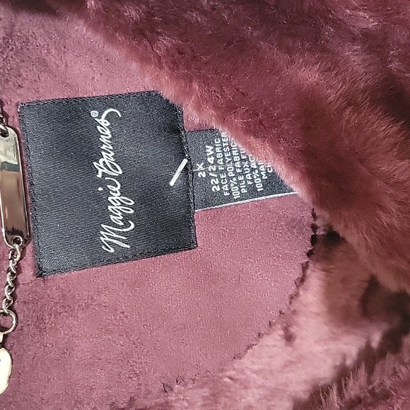 Long Coat - Picture 4 of 9